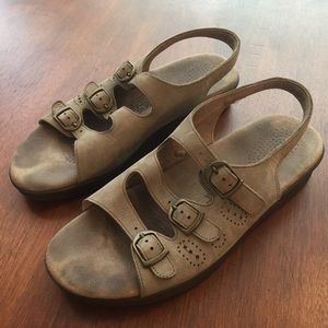 SAS Taupe Beige Strappy Sandals Size 8.5